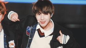 黄仁俊吃瓜视频,揭秘娱乐圈幕后故事