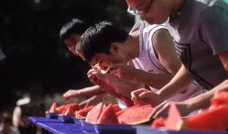 吃瓜群众街头视频,吃瓜群众捕捉精彩瞬间，揭秘生活百态