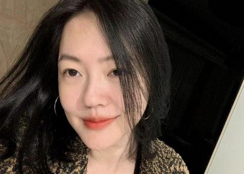 美女翻白眼吃瓜视频大全,美女们的搞笑瞬间大盘点  第3张