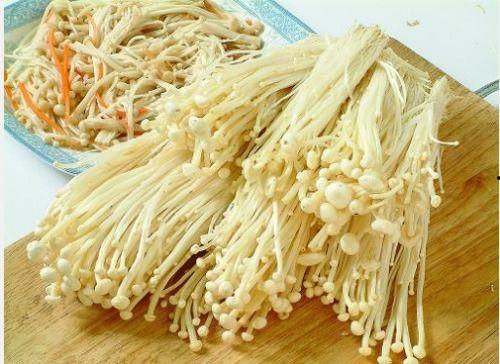 瓜姐吃金针菇是真的吗视频,真相揭秘！