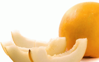 哈密瓜给妈妈吃可以吗视频,温馨视频传递孝心瞬间