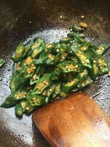 秋葵可以炒磨瓜吃吗视频,营养美味家常菜做法分享  第3张