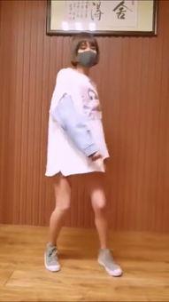 吃瓜小姐姐室内跳舞视频大全  第2张
