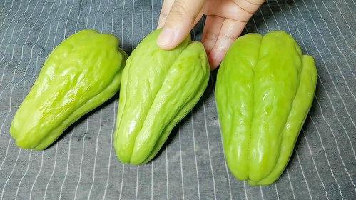 八卦吃瓜视频素材无水印,揭秘吃瓜视频背后的八卦风云