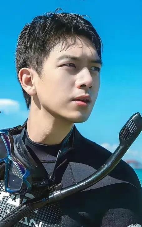 脏辫男明星吃瓜视频,揭秘娱乐圈幕后真相