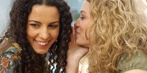 明星吃瓜女巫塔罗小涵视频