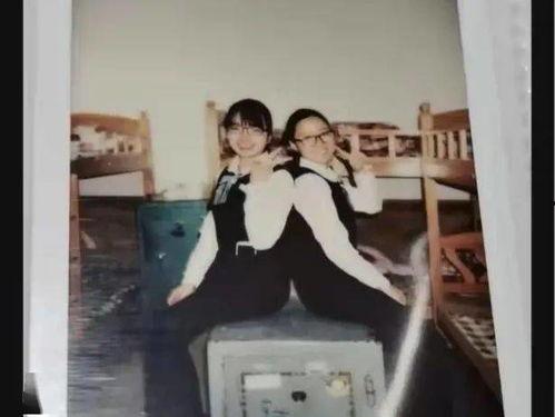 吃瓜群众嗑cp的状态视频,揭秘吃瓜群众嗑cp的疯狂状态  第3张